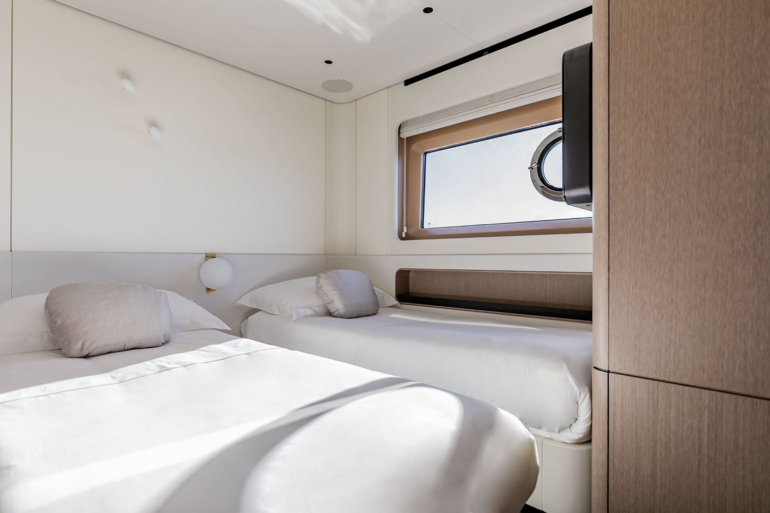 G26M Guest Cabin_Low res