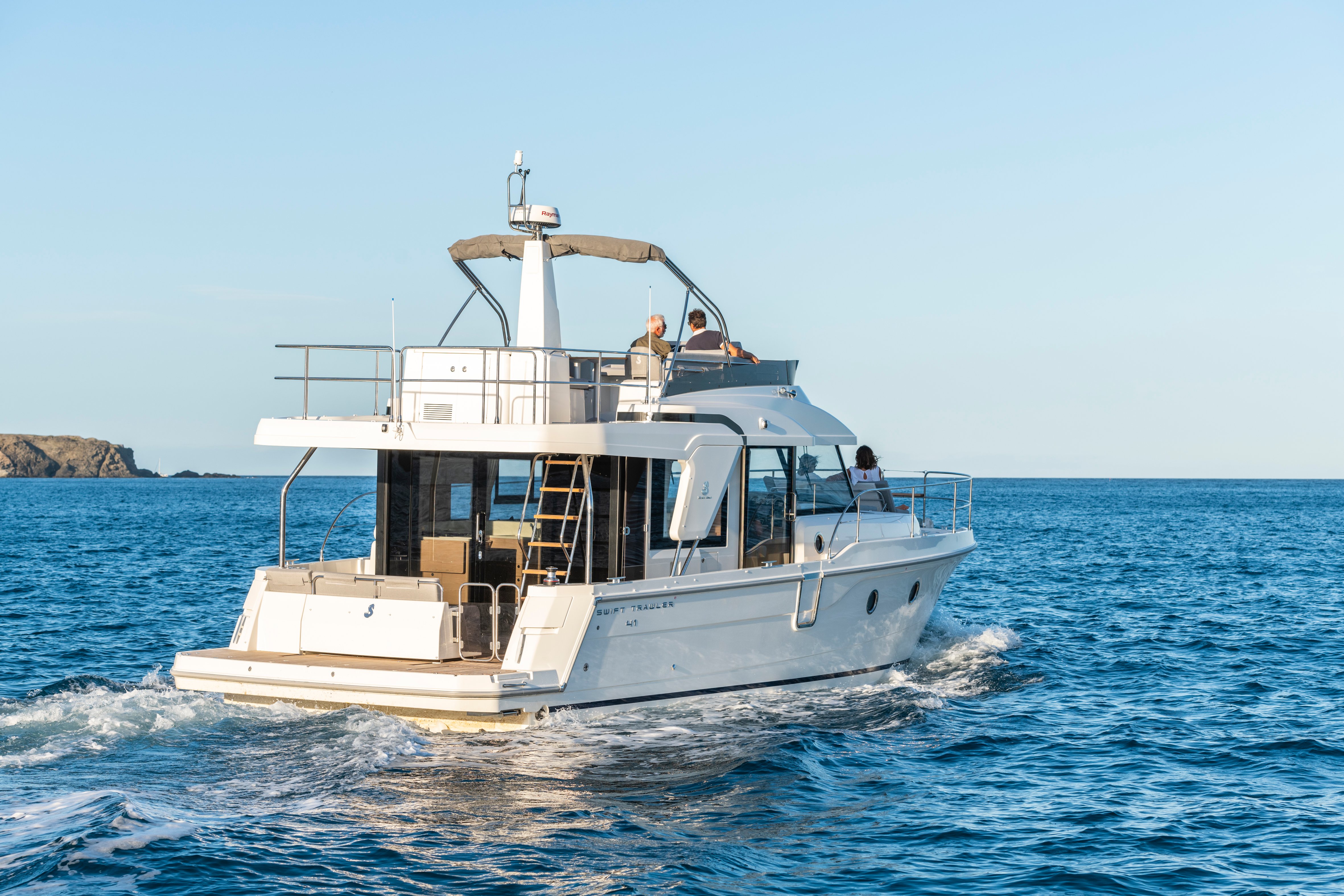 SwiftTrawler41-4663